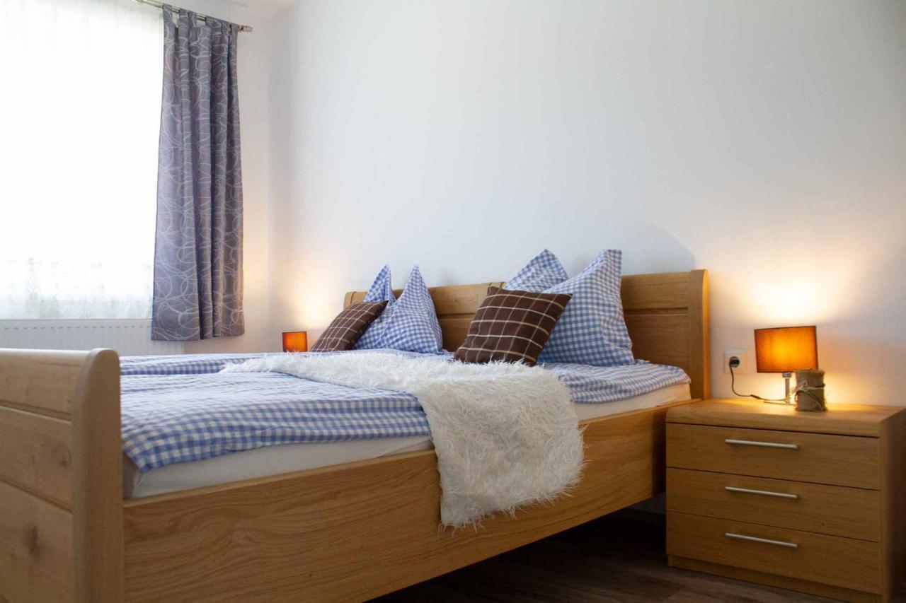 Waldhof Grasel Aparthotel Neuhaus  Exterior photo